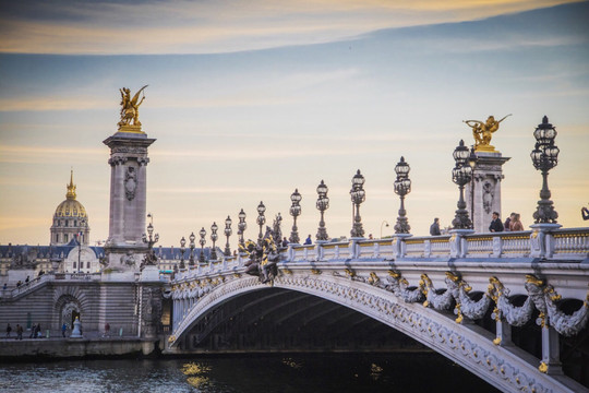 The 4 columns that are 17 mete | Trip.com Paris