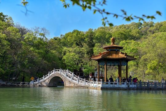 Shenxiu Lake