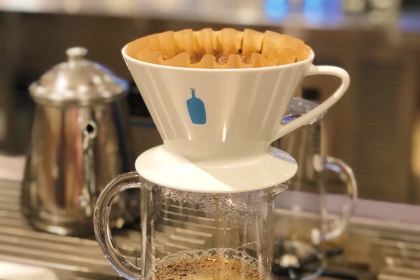 Blue Bottle Coffee - Shinjuku Cafe
