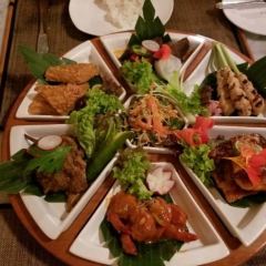 Kayumanis Resto Jimbaran User Photo