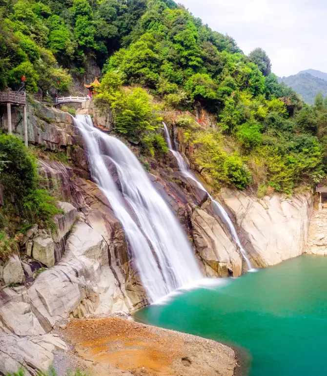 Dong Jiang Lake Scenic Area