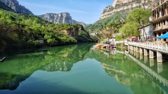 祥雲湖懸崖居