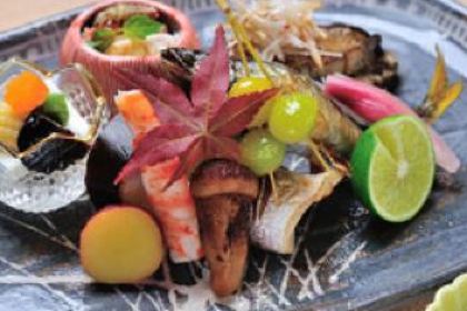 Shunsen Waraku Sanai