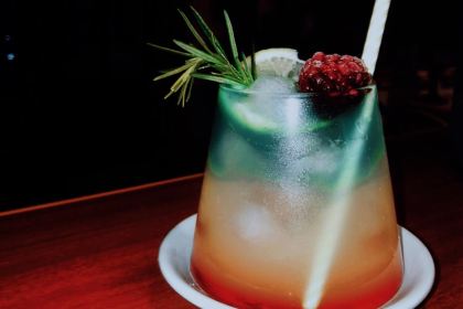 SHI GUANG LI GA FEI GUAN