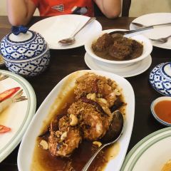 One Chun Cafe & Restaurant User Photo