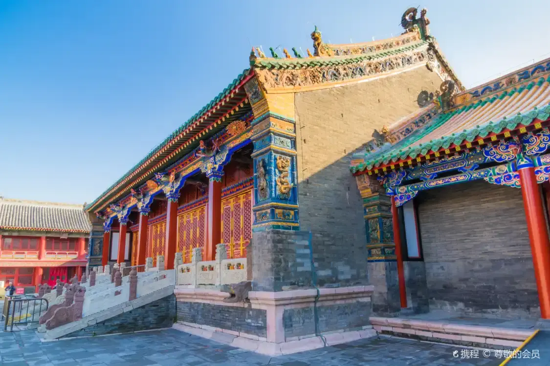 鄰近崇政殿的酒店