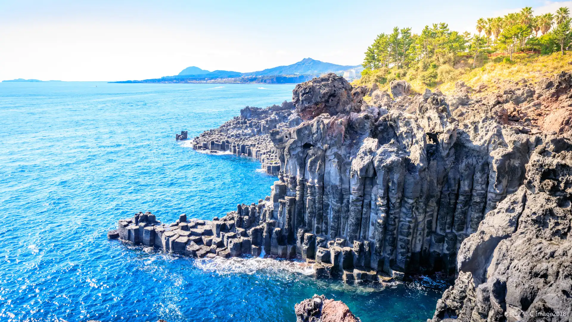 大浦柱状節理帯周辺のホテル