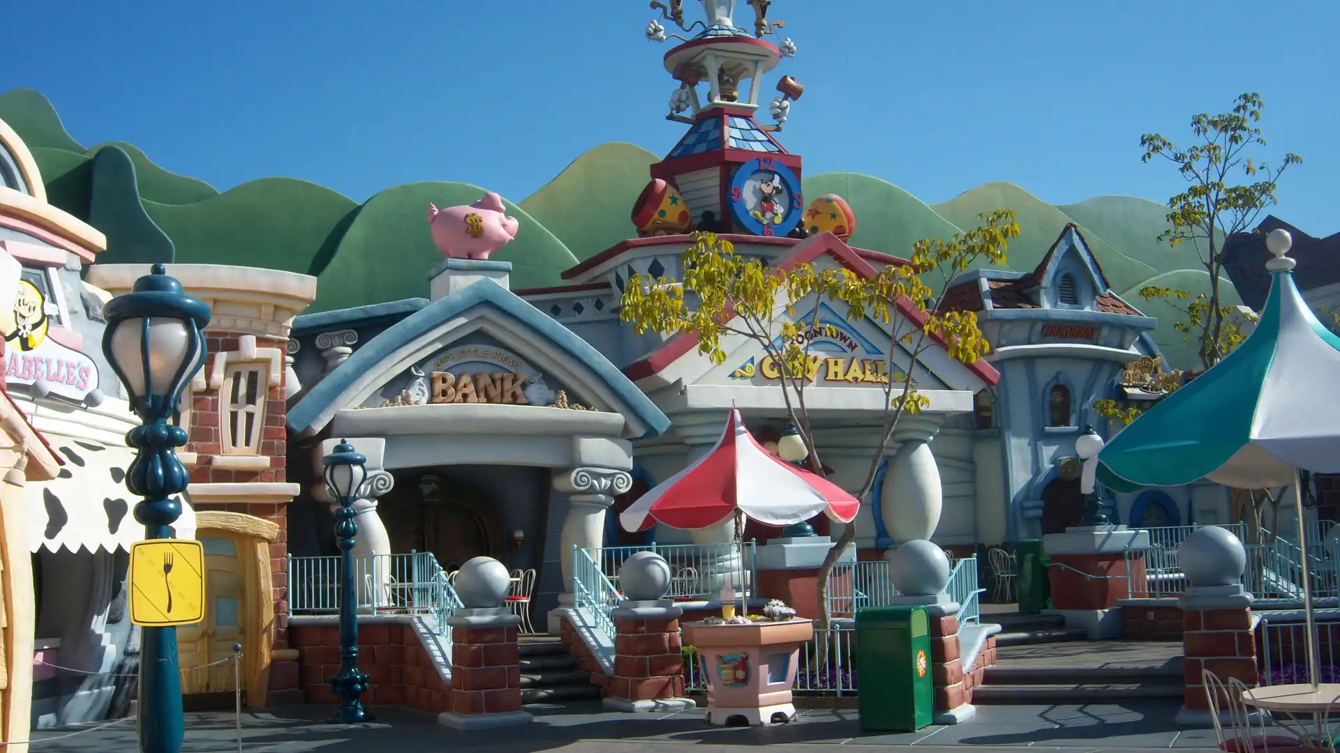 Hotels near Mickey's Toontown