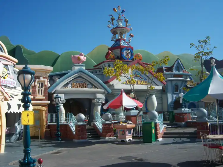 Hotels near Mickey's Toontown