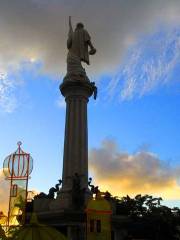 Plaza de Colon