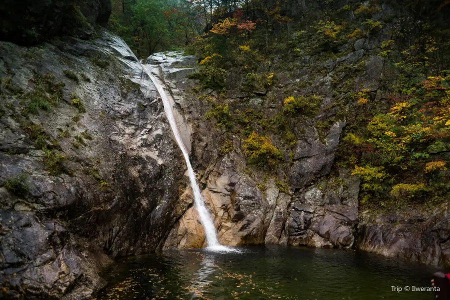 Biryong Falls