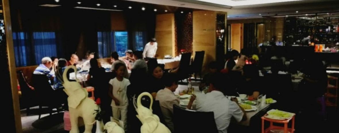 犇犇潮汕牛肉火锅(奉节饭店)