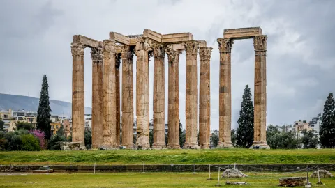 Temple of Olympian Zeus attraction in Athens