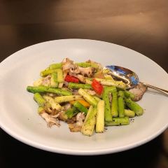 Li Jing Shuen User Photo
