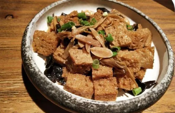 菲乐蝶莊(保利MALL店)