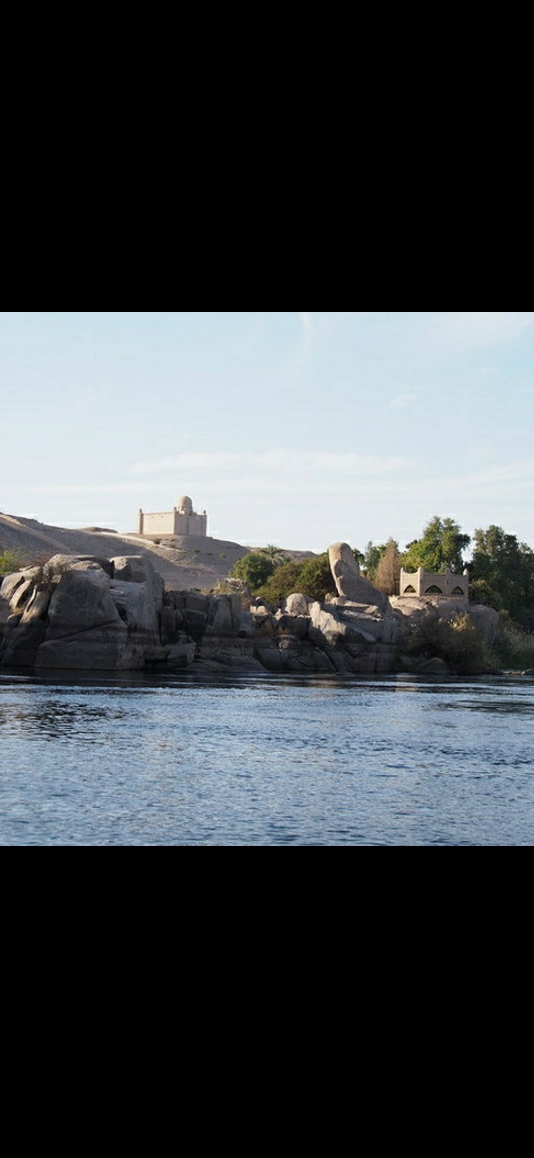 アスワン Aga Khan Mausoleum 評判 案内 トリップドットコム