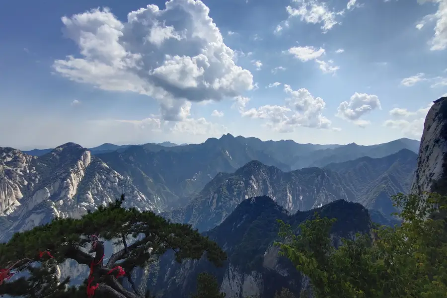 Mountain Huashan Plank Trail