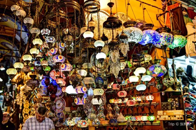 A Must-Have Guide to Shop in the Grand Bazaar - Trip.com