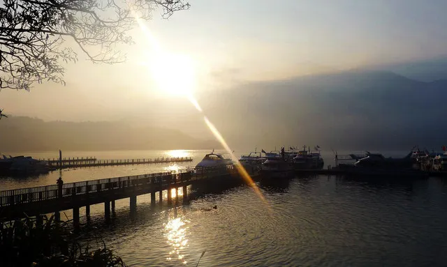 A Practical Strategy for Visiting Sun Moon Lake