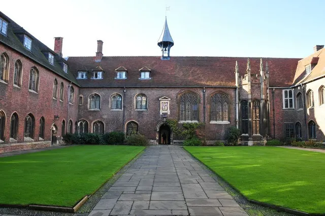 Best Route Walking Through Cambridge, Must Hit These 11 Points