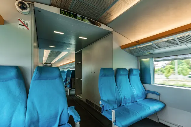 2025 Shanghai Maglev Train-The Fastest Train from PVG to Downtown Shanghai