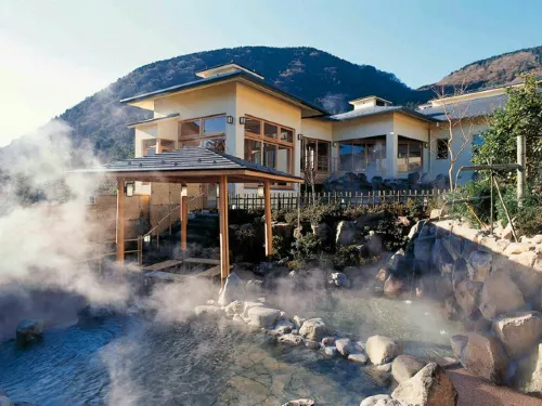 Top 10 Hot Springs in Japan