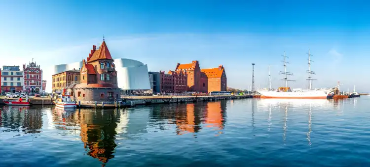 Hotels near Schloss am Sund