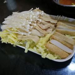 YU WEI SHI GUANG KAO YU CAN TING HONG QIAO DIAN User Photo