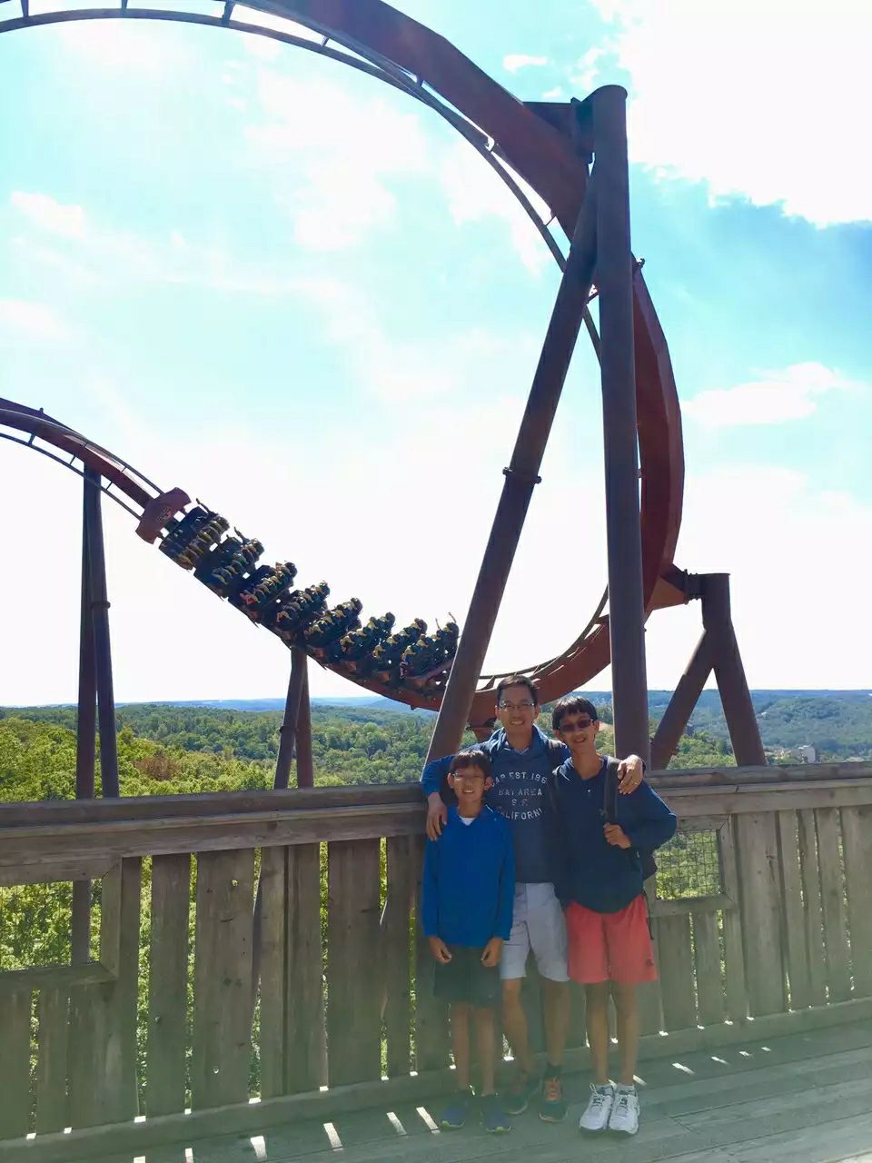 With over 40 rides and attractions plus a water park if you live near Branson, MO you might want to consider a season pass. They are a great value if you think you will go for 2 or more days a year. They start at around $140USD. The roller coaster is a family favorite. #happynewyear 
#happynewyear