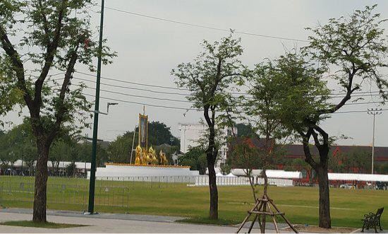 สนามหลวง
