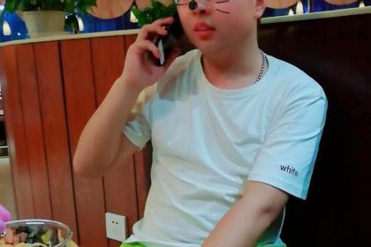 欢聚时尚客牛排(辉县店)