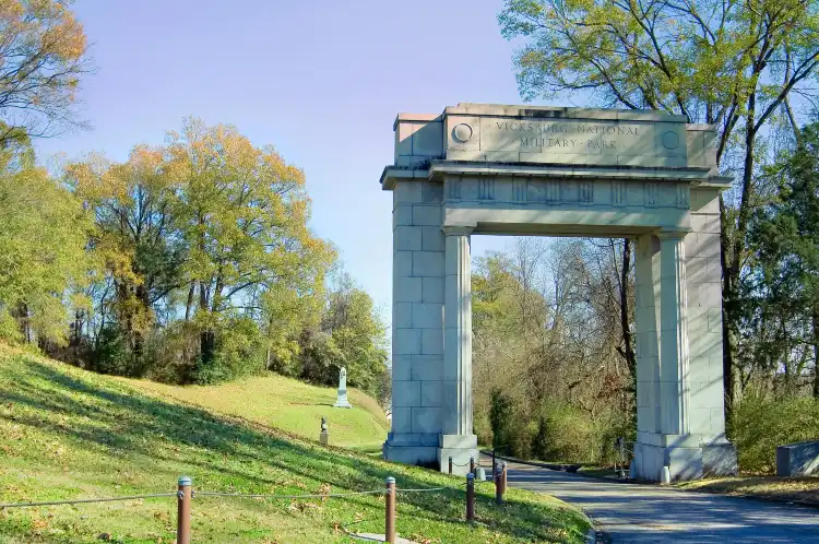 Các khách sạn gần Vicksburg National Military Park