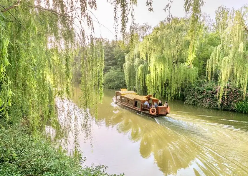 大明湖景區遊船