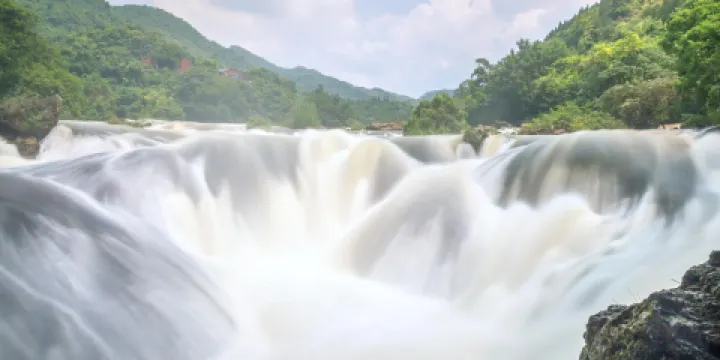 茂蘭國家級自然保護區-青龍瀑