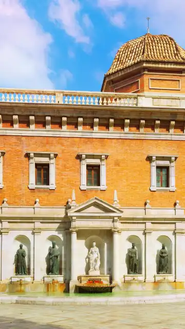 鄰近巴特裡亞克博物館的酒店