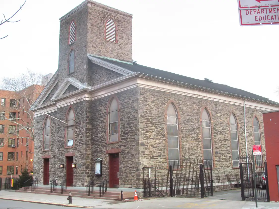 聖奧古斯丁教堂附近的飯店