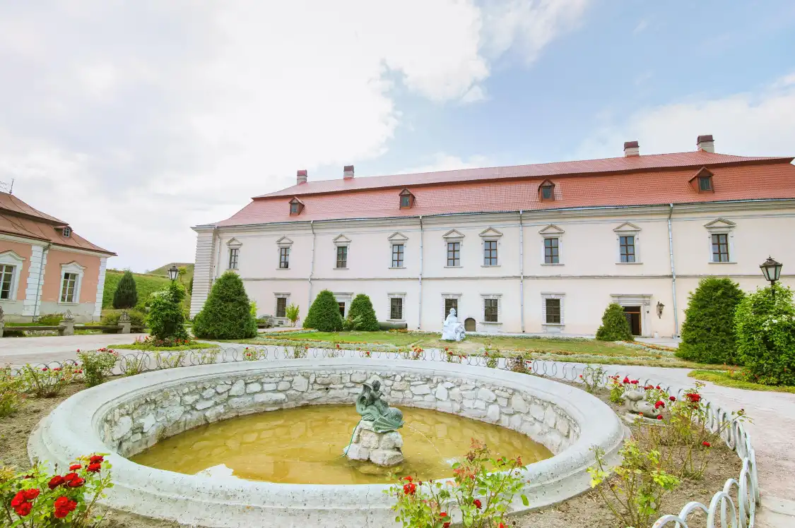 Các khách sạn gần Rosecliff