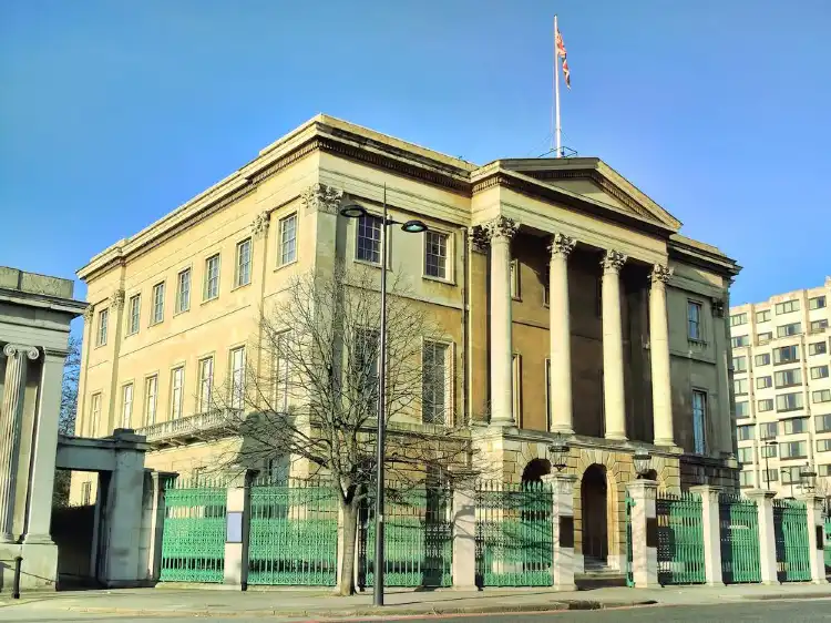 Các khách sạn gần Apsley House