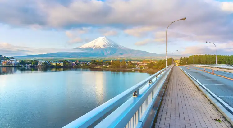 Hotel dekat Lake Kawaguchi Ohashi Bridge