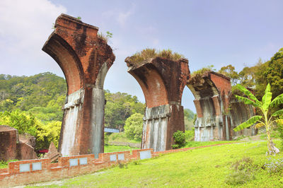 Lonsheng Fallen Bridge