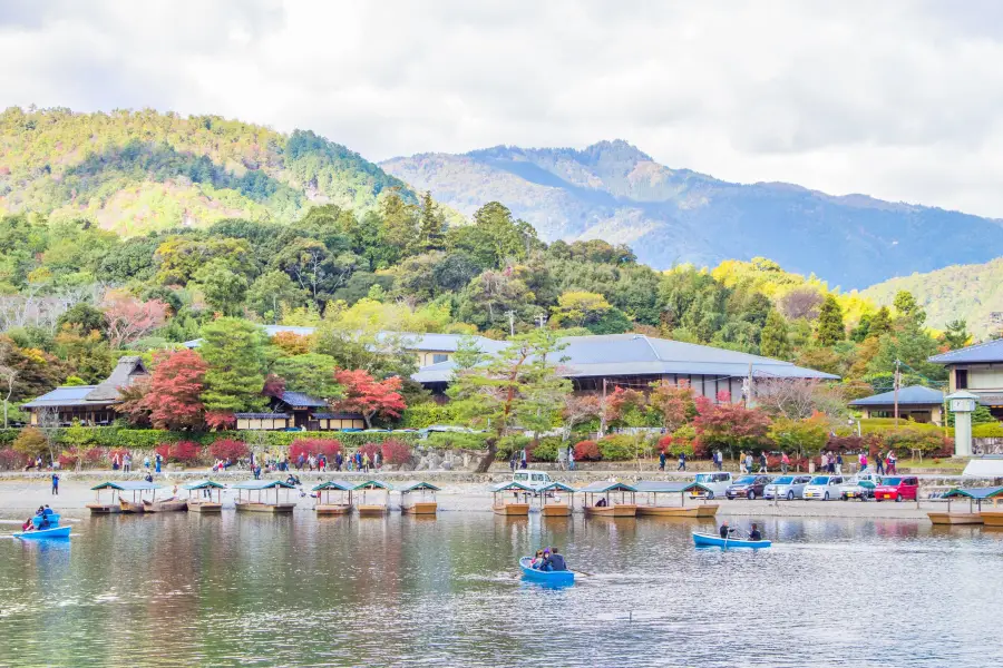 保津川漂流（保津川遊船）