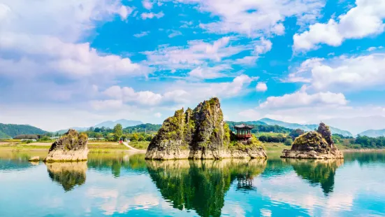 Dodamsambong Peaks