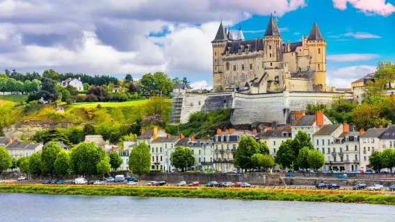 Tour 1 ngày thung lũng sông Loire Paris + Lâu đài Chambord + Lâu đài Chenonceau [Nếm rượu vang/Hướng dẫn viên/Tham quan 2 lâu đài]