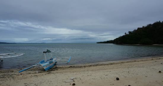 Lugutan Beach