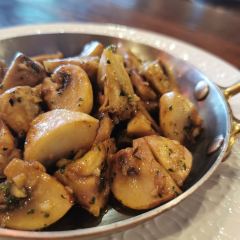 BROWNSTONE布朗石西班牙餐厅酒吧(永嘉庭店) User Photo