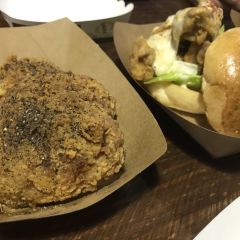 范氏汉堡·食验室(白马路万科里店) User Photo