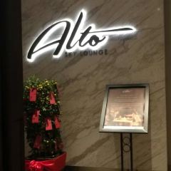 Alto Sky Lounge User Photo