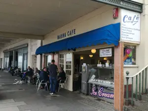 Fort's Cafe