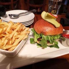 Truffle Pigs Bistro & Lodge 여행 사진