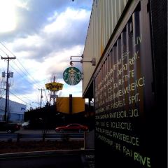 Starbucks East Marginal Way & Norfolk User Photo